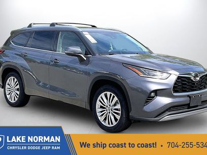 Used 2023 Toyota Highlander Platinum