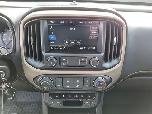 Used 2022 GMC Canyon Denali w/ Denali Black Edition Package image 38