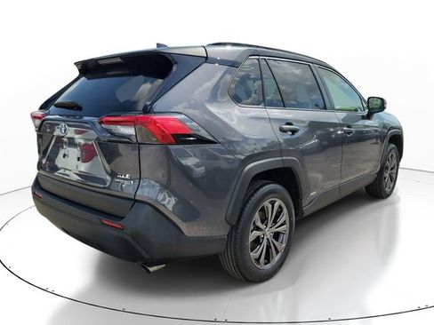 Used 2023 Toyota RAV4 XLE Premium AWD/4WD image 2