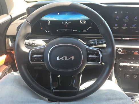 Used 2024 Kia Carnival SX FWD image 39