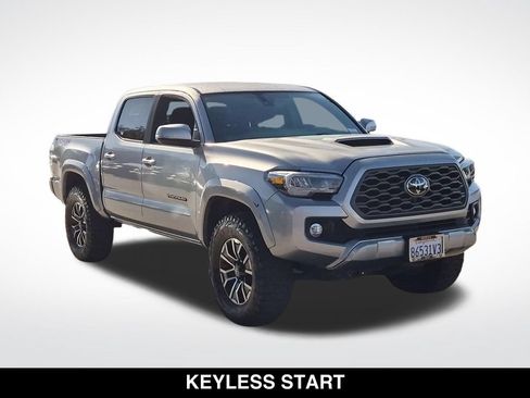 Used 2023 Toyota Tacoma TRD Sport w/ Black Out Package (TMS) AWD/4WD image 2