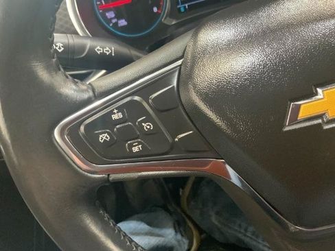 Used 2017 Chevrolet Malibu LT FWD image 20