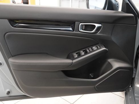Used 2025 Honda Civic Sport Touring image 17