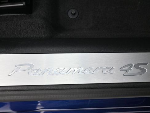 Certified 2022 Porsche Panamera 4S image 32