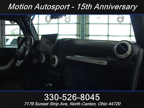 Used 2017 Jeep Wrangler Unlimited Sport AWD/4WD image 31