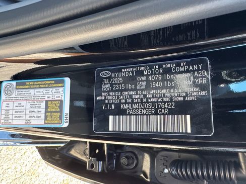 New 2025 Hyundai Elantra SEL image 22