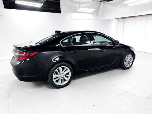 Used 2017 Buick Regal AWD image 7
