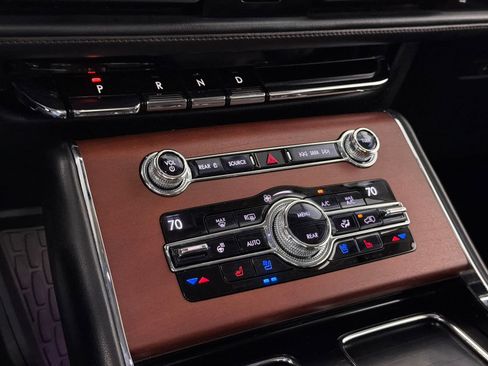 Used 2020 Lincoln Aviator Reserve w/ Equipment Group 201A AWD/4WD image 29