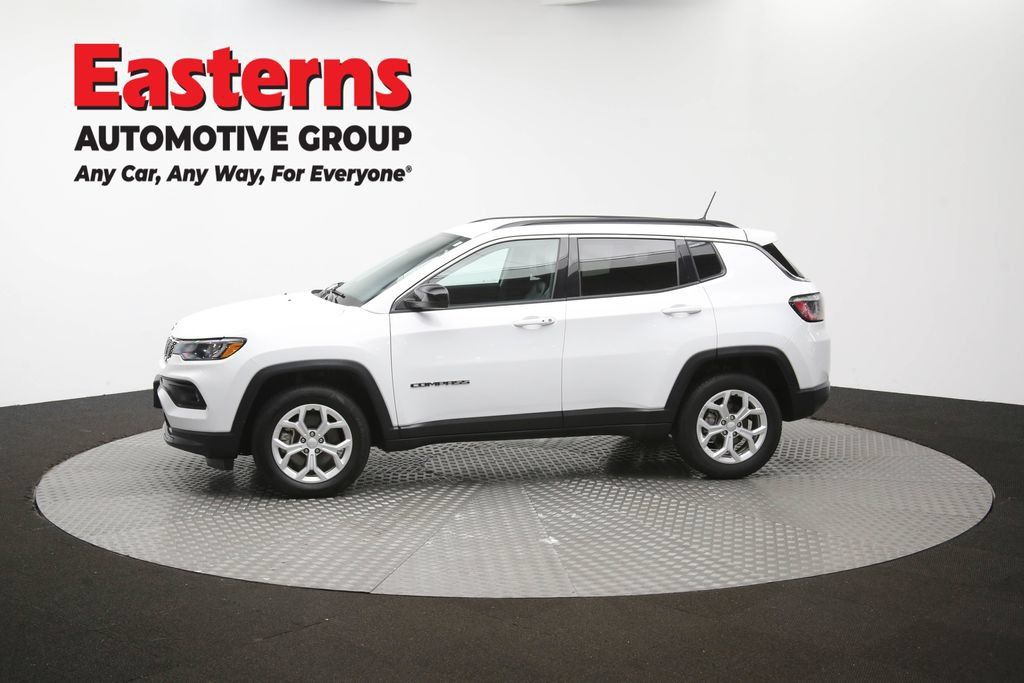 Used 2024 Jeep Compass Latitude AWD/4WD image 57