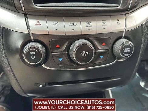 Used 2020 Dodge Journey SE FWD image 31