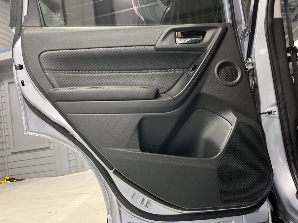 Used 2018 Subaru Forester 2.5i Touring w/ Popular Package #2 AWD/4WD image 30
