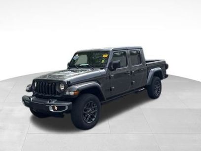 Used 2024 Jeep Gladiator Sport