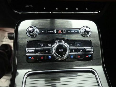 Certified 2023 Lincoln Nautilus Reserve w/ Luxury Package image 18