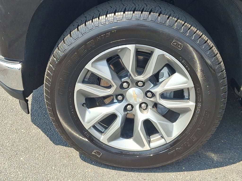 Certified 2022 Chevrolet Silverado 1500 LT AWD/4WD image 8