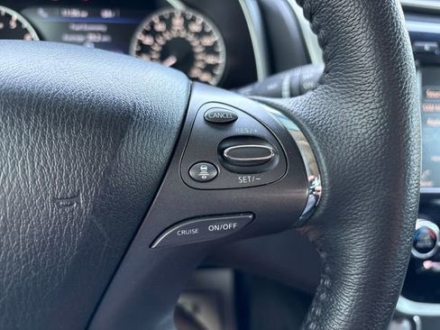 Used 2023 Nissan Murano SV AWD/4WD image 12