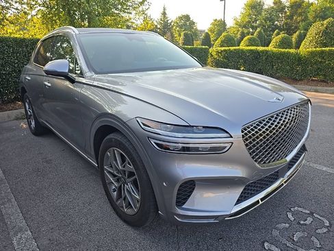 Used 2022 Genesis GV70 2.5T w/ Advanced Package AWD/4WD image 2