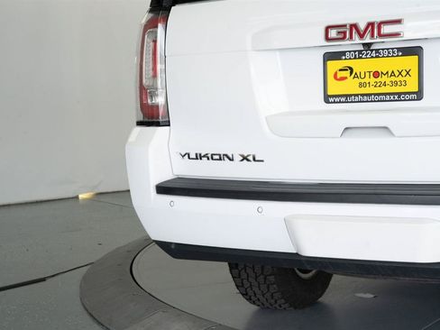 Used 2019 GMC Yukon XL SLT AWD/4WD image 10