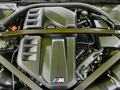 Used 2024 BMW M4 Coupe w/ M Carbon Exterior Package image 29