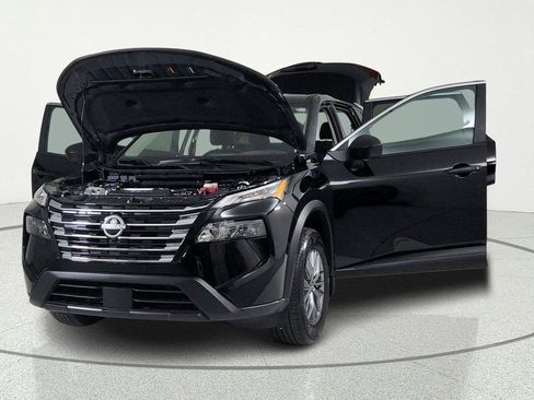 Certified 2026 Nissan Rogue S AWD/4WD image 8