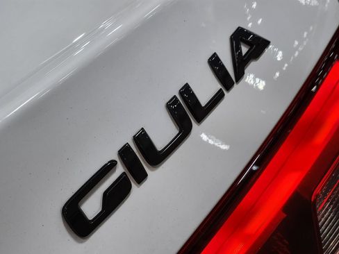 Used 2019 Alfa Romeo Giulia AWD w/ Quick Order Package 22J Sport image 25