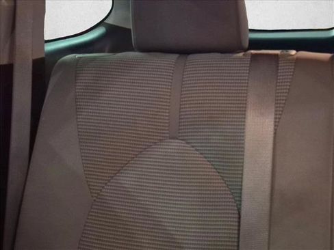 Used 2023 Toyota Highlander LE FWD image 16