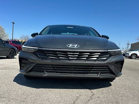 New 2026 Hyundai Elantra Sport image 12