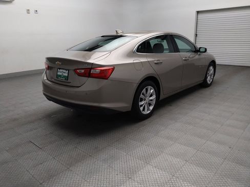 Used 2024 Chevrolet Malibu LT FWD image 9