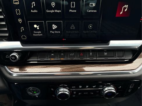 Used 2023 GMC Sierra 1500 Elevation image 19