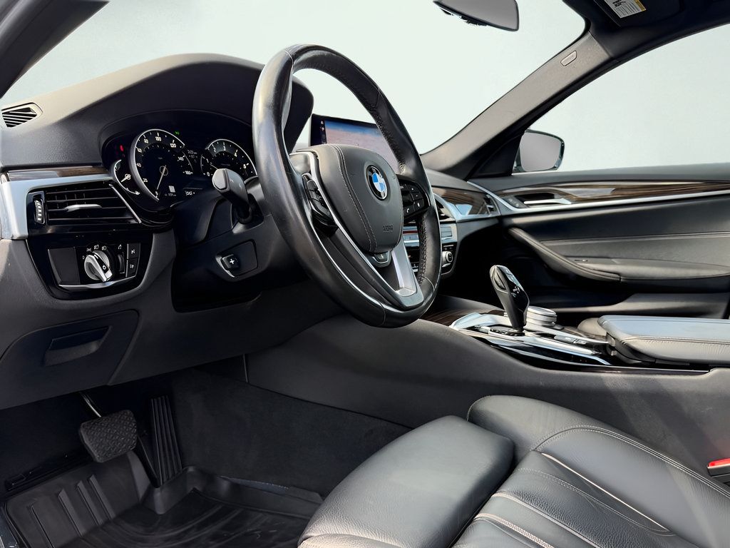 Used 2019 BMW 530i xDrive w/ Convenience Package AWD/4WD image 36