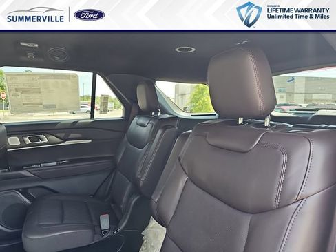 New 2026 Ford Explorer Platinum RWD image 17