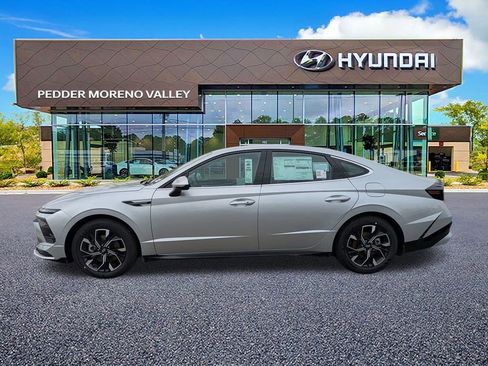 New 2025 Hyundai Sonata SEL image 3