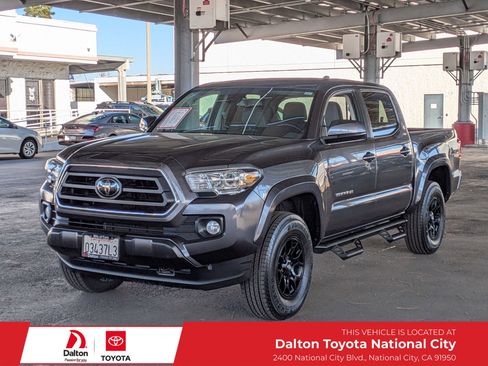 Certified 2022 Toyota Tacoma SR5 image 1