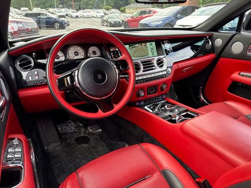 Used 2017 Rolls-Royce Wraith RWD image 13