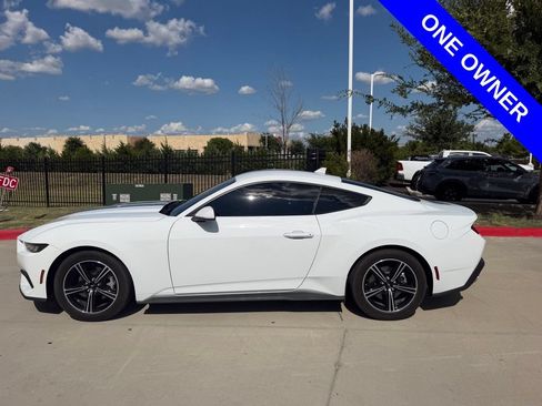 Used 2024 Ford Mustang Coupe RWD image 4