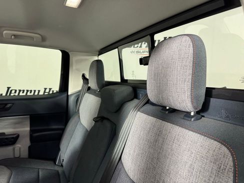 Used 2022 Ford Maverick XLT image 22