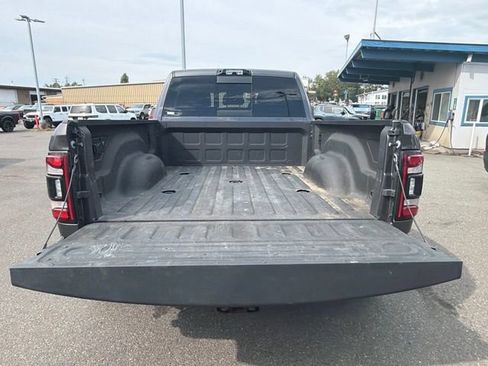 Used 2023 RAM 3500 Laramie AWD/4WD image 15