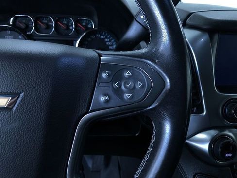 Used 2019 Chevrolet Suburban LT image 20