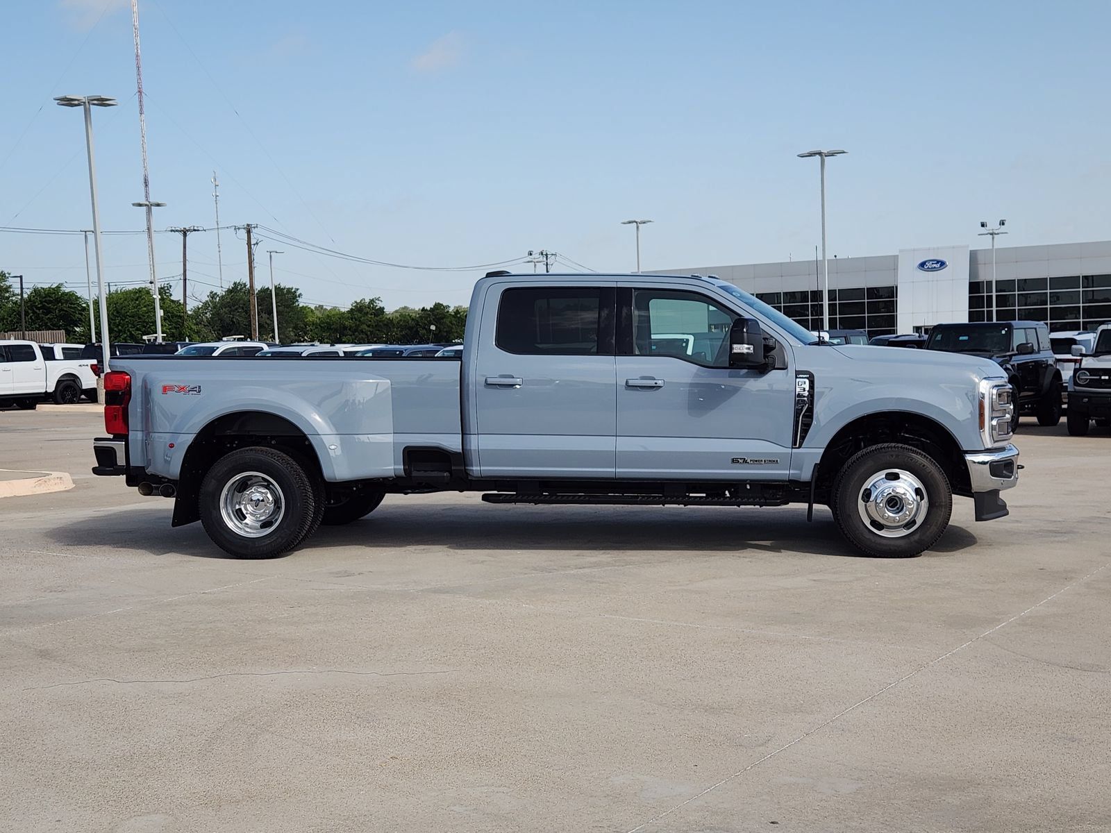 New 2026 Ford F350 Lariat w/ Lariat Premium Package AWD/4WD image 7