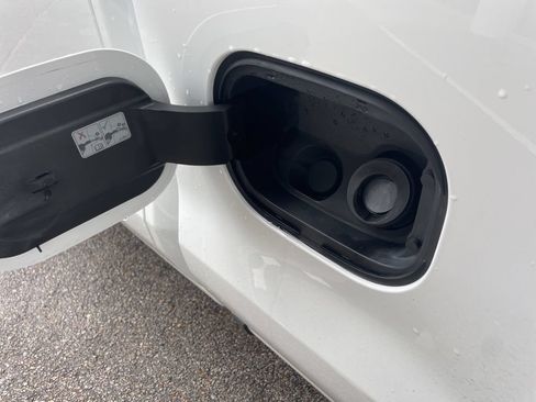 Used 2019 Chevrolet Silverado 1500 RST RWD image 15