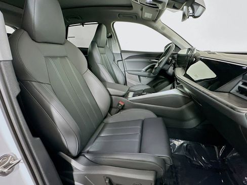 New 2025 Audi Q5 Premium Plus image 8