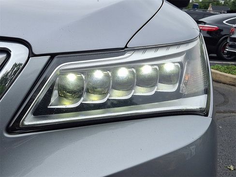 Used 2016 Acura MDX SH-AWD w/ Technology Package image 9