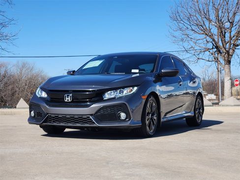 Used 2019 Honda Civic EX image 3