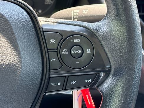 Used 2023 Toyota Corolla LE FWD image 27