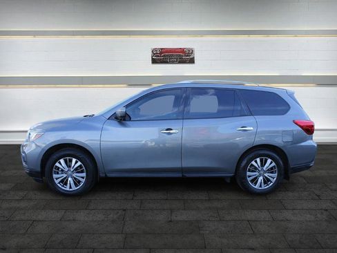 Used 2019 Nissan Pathfinder S image 4