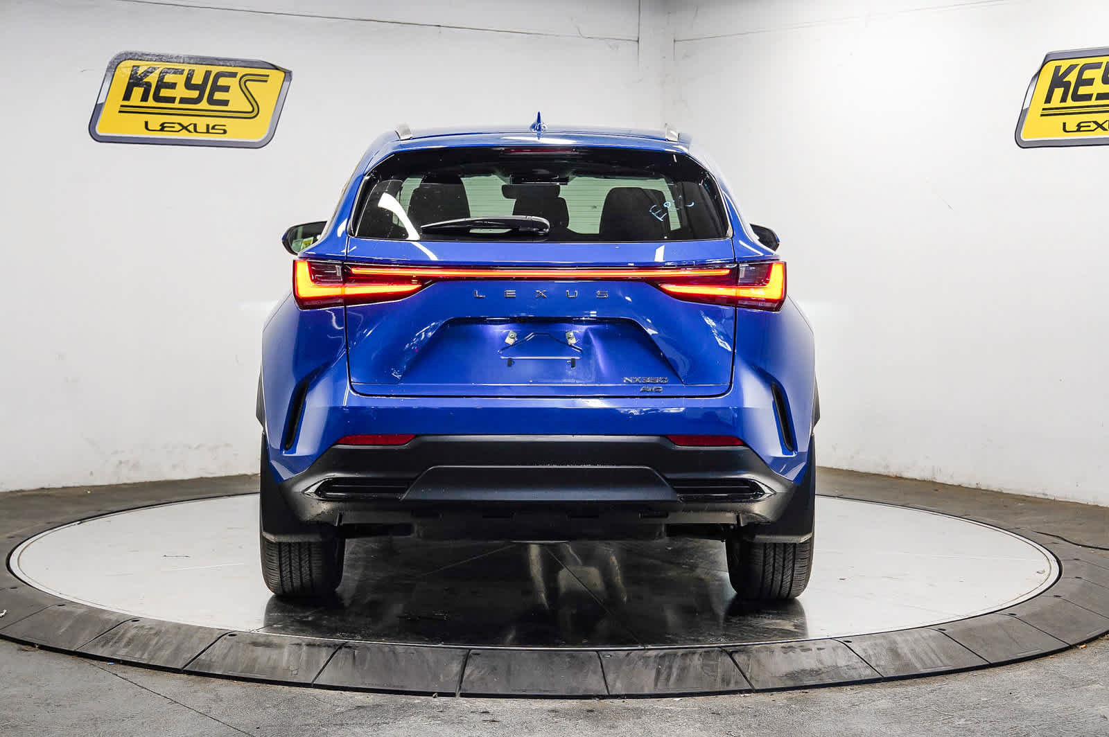 Used 2025 Lexus NX 350 AWD w/ Accessory Package (2T) image 3
