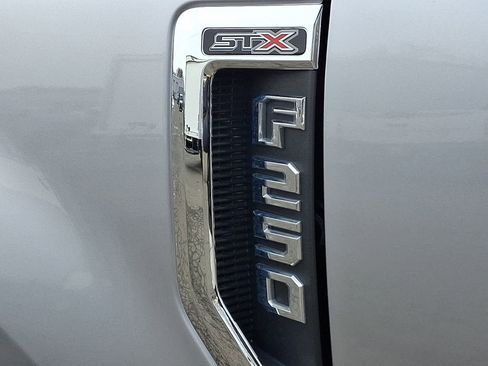 Used 2021 Ford F250 XL w/ STX Appearance Package image 29