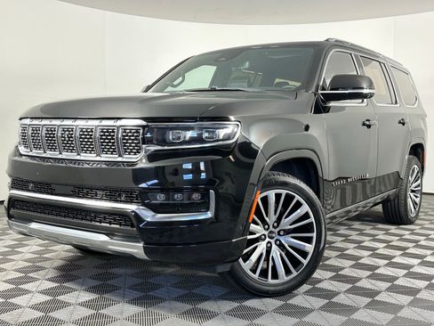 Used 2022 Jeep Grand Wagoneer Series III image 47