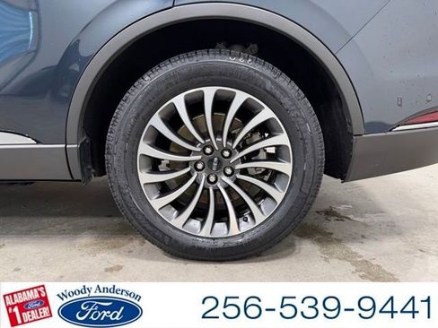 Used 2022 Lincoln Aviator Reserve w/ Elements Package Plus image 8