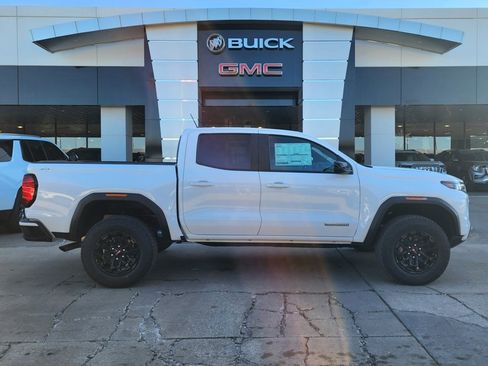 New 2026 GMC Canyon Elevation w/ Convenience Package image 3