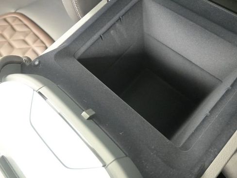 New 2026 Nissan Armada Platinum image 9